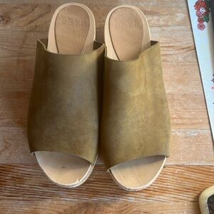 Bryr gently used Norma platform slide - 8